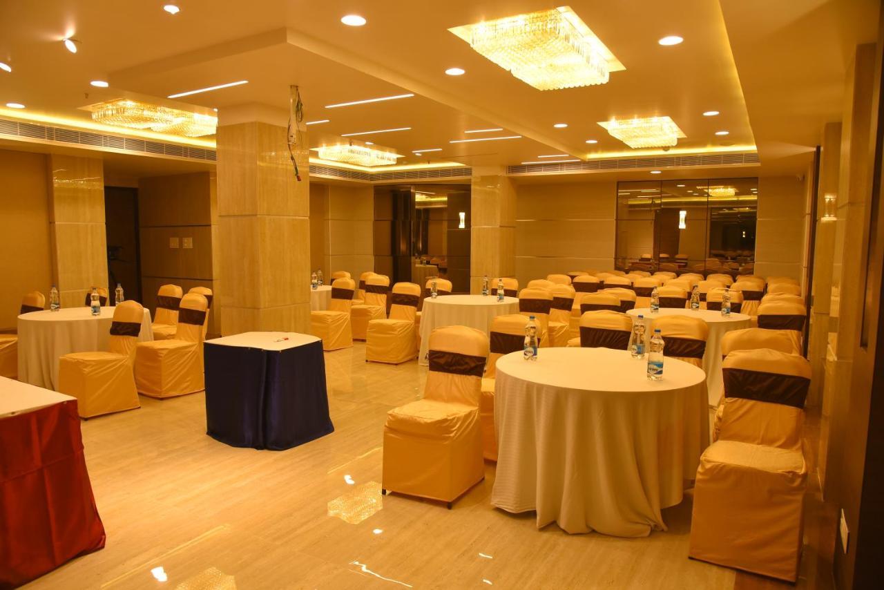 Zip By Spree Hotels Surabi International Vellore Esterno foto