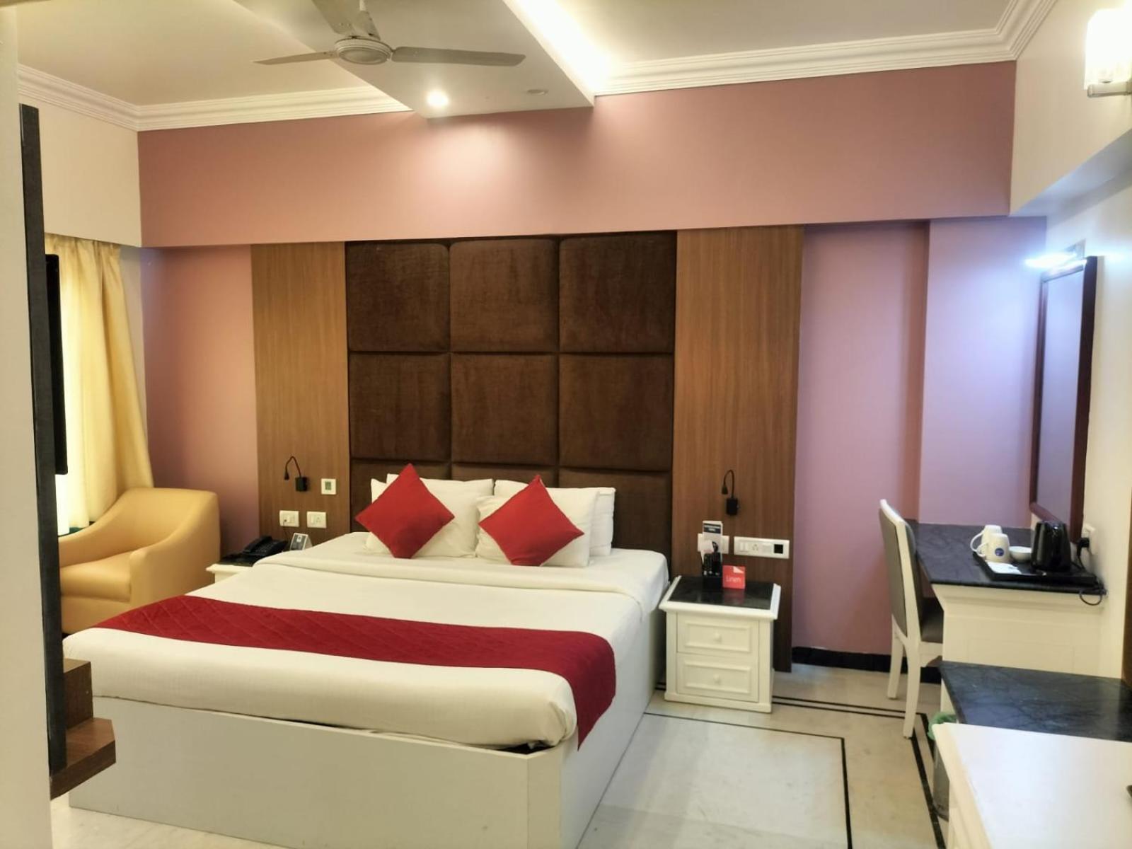 Zip By Spree Hotels Surabi International Vellore Esterno foto
