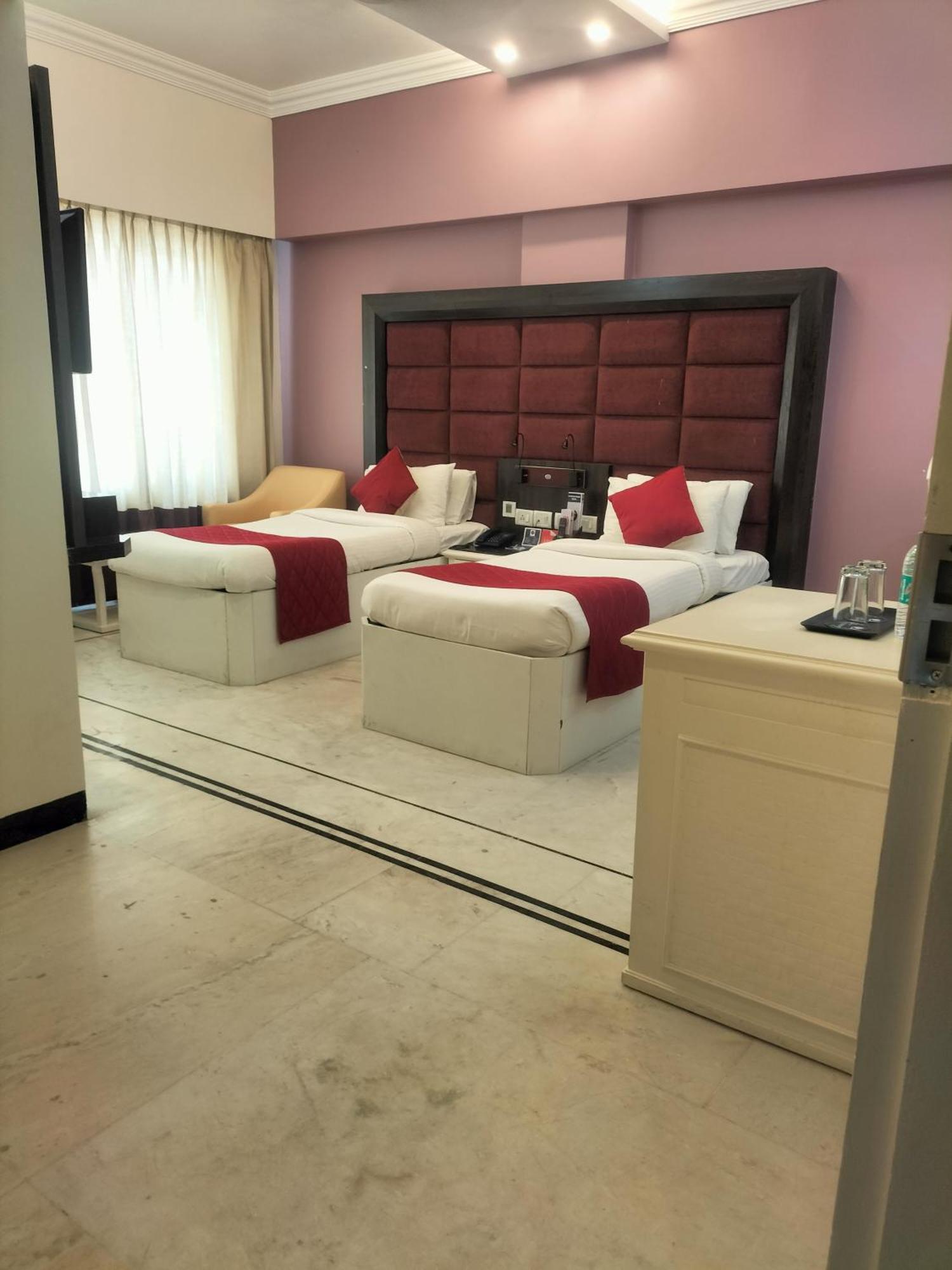 Zip By Spree Hotels Surabi International Vellore Esterno foto
