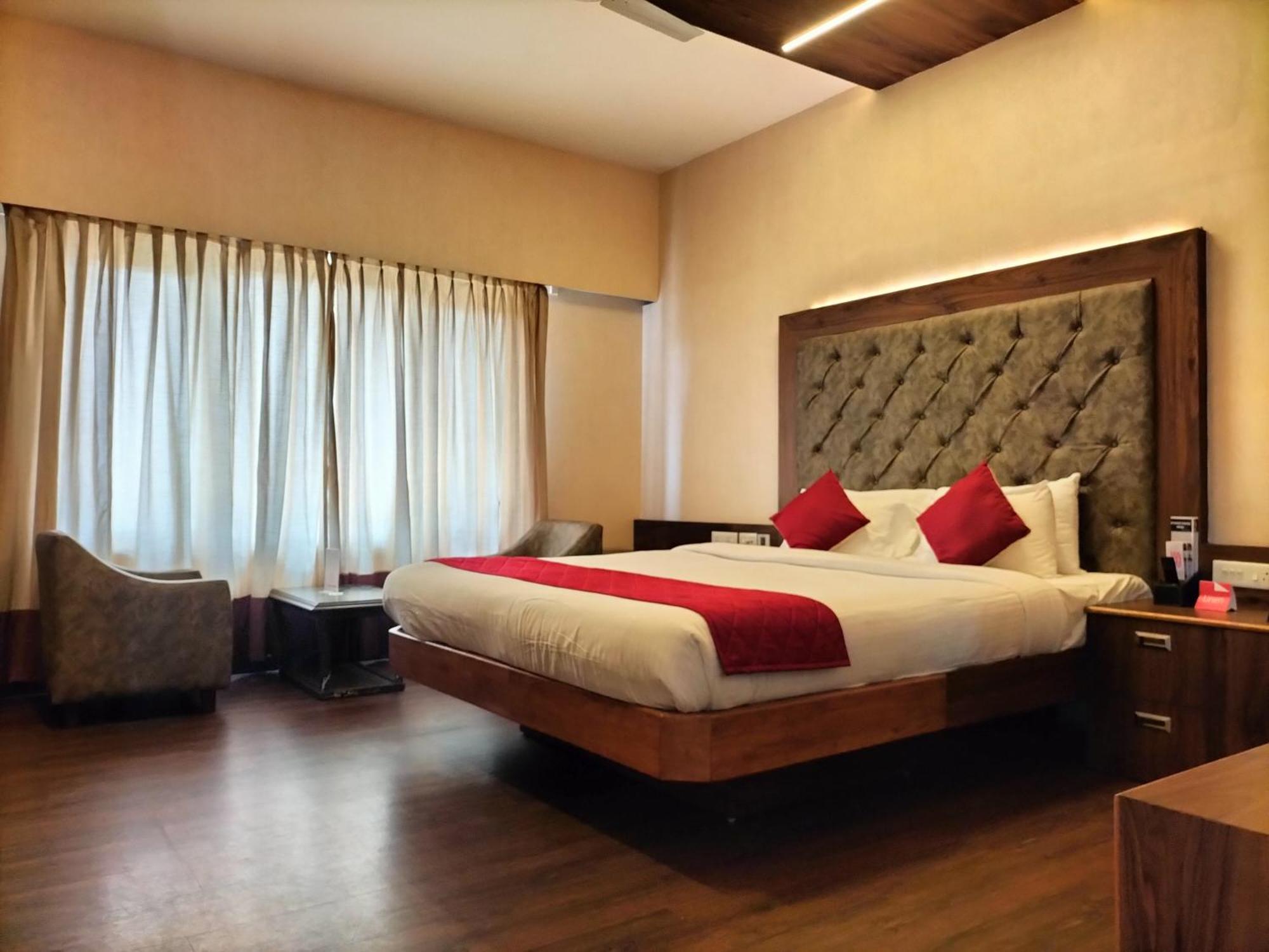 Zip By Spree Hotels Surabi International Vellore Esterno foto
