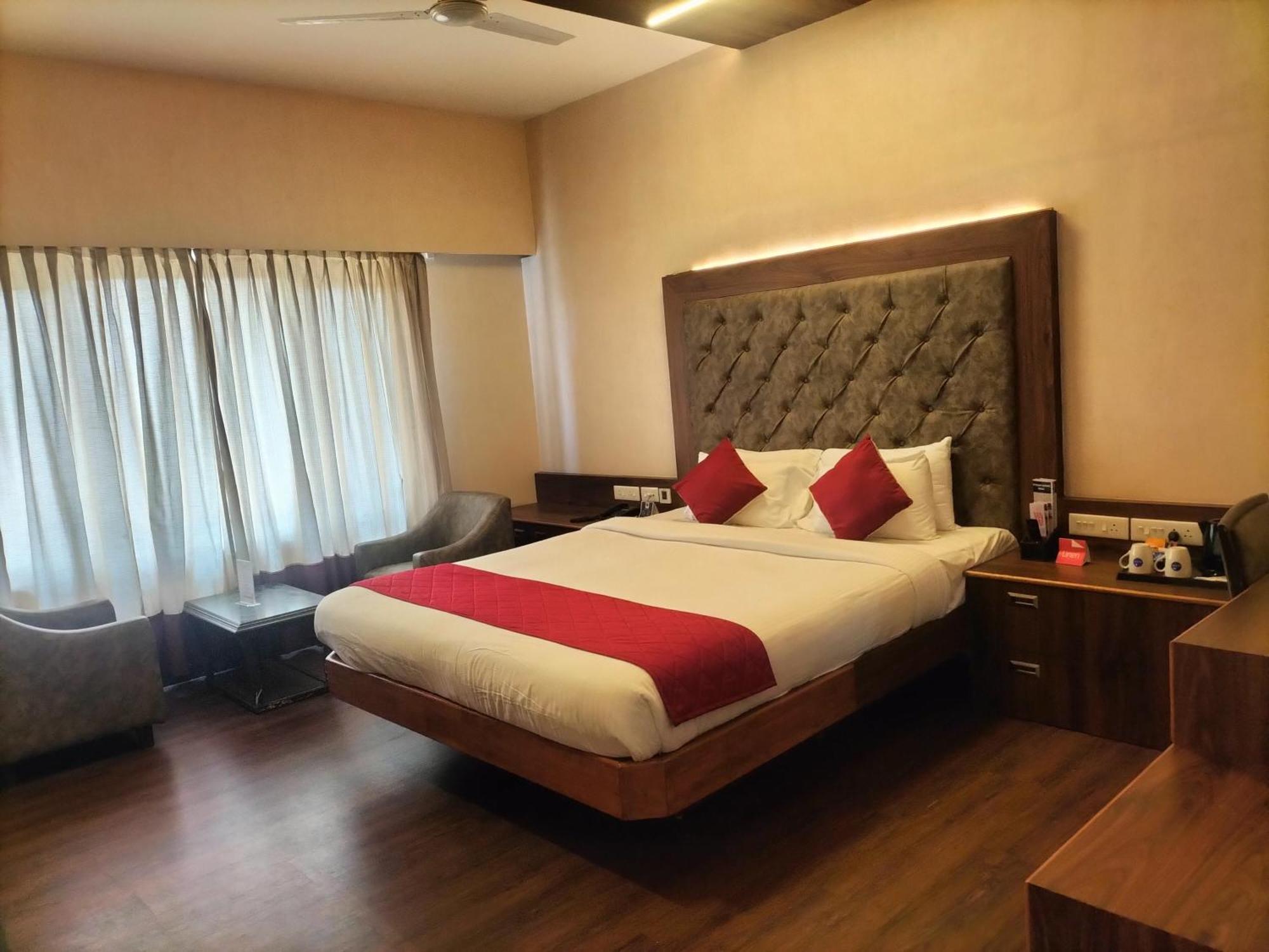 Zip By Spree Hotels Surabi International Vellore Esterno foto