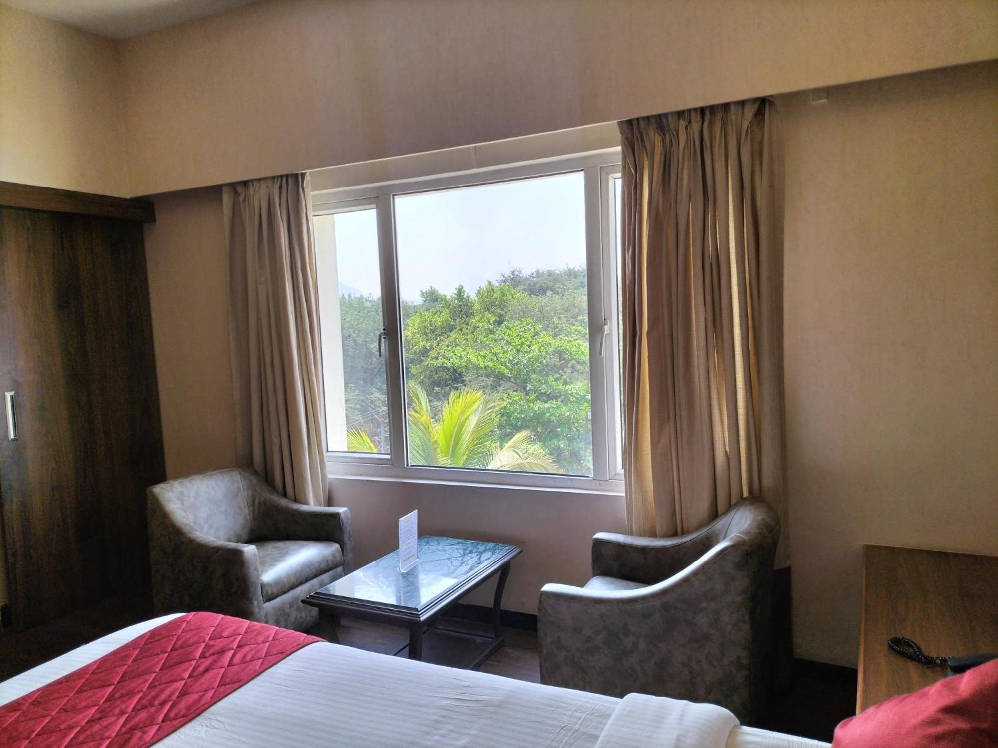 Zip By Spree Hotels Surabi International Vellore Esterno foto