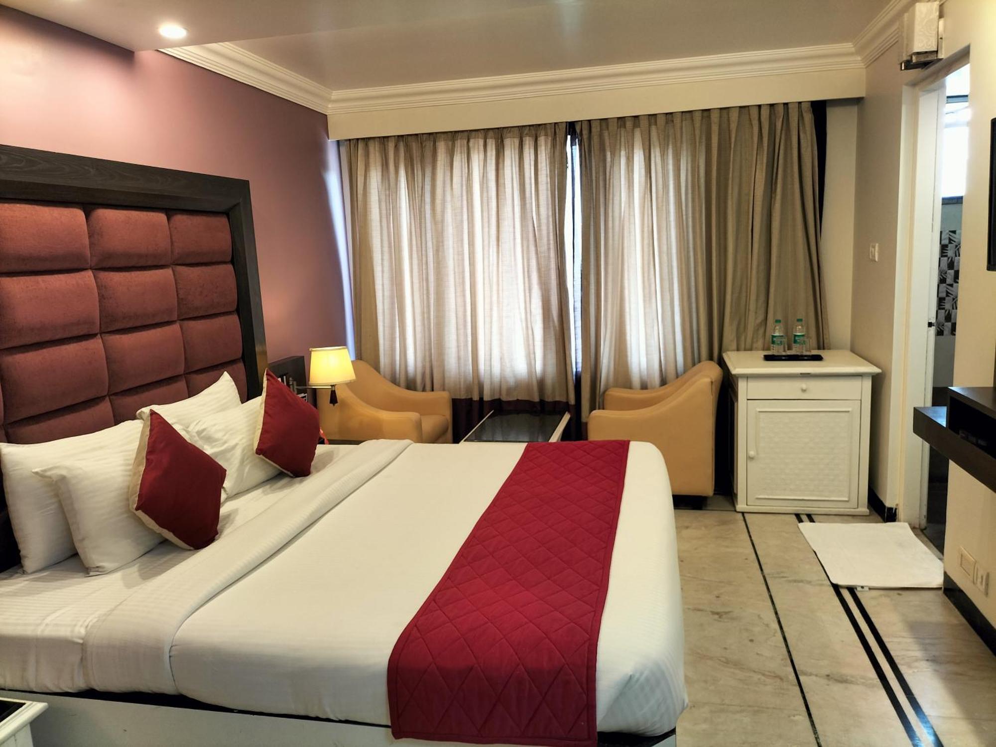 Zip By Spree Hotels Surabi International Vellore Esterno foto