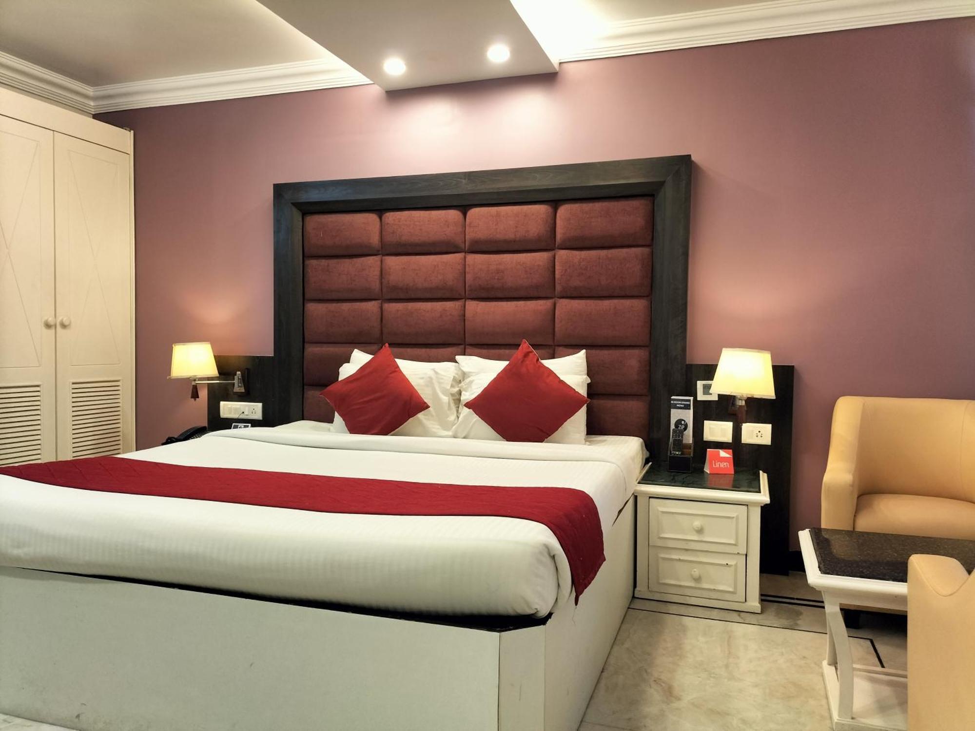 Zip By Spree Hotels Surabi International Vellore Esterno foto